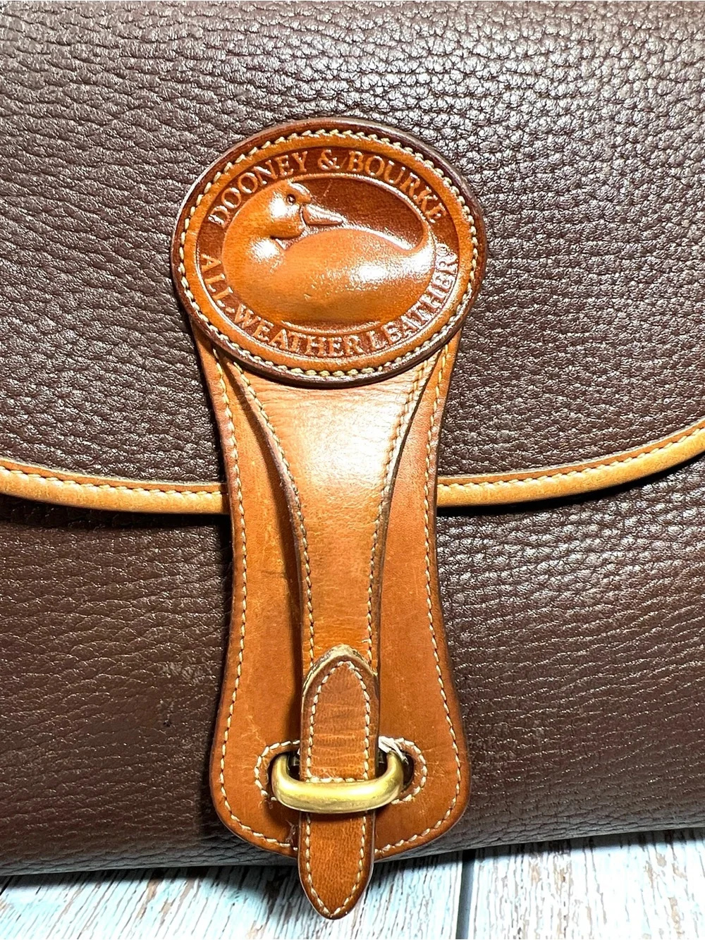 🦆 DOONEY & BOURKE ESSEX AWL PEBBLED BROWN AND BRITISH TAN CROSSBODY VINTAGE - Picture 3 of 16